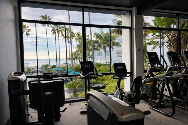 Building Photo - Top-Floor Oceanview Studio with Private Balcony - Redondo Beach Pier in Your Backyard