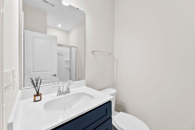 Building Photo - 210 Judson Ave