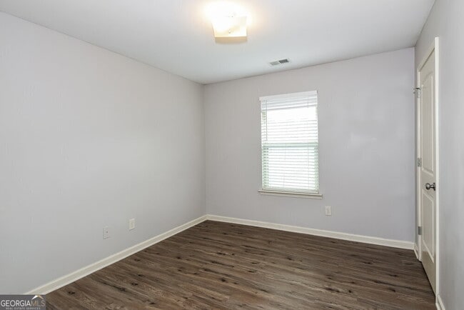 Building Photo - 191 Camellia Way