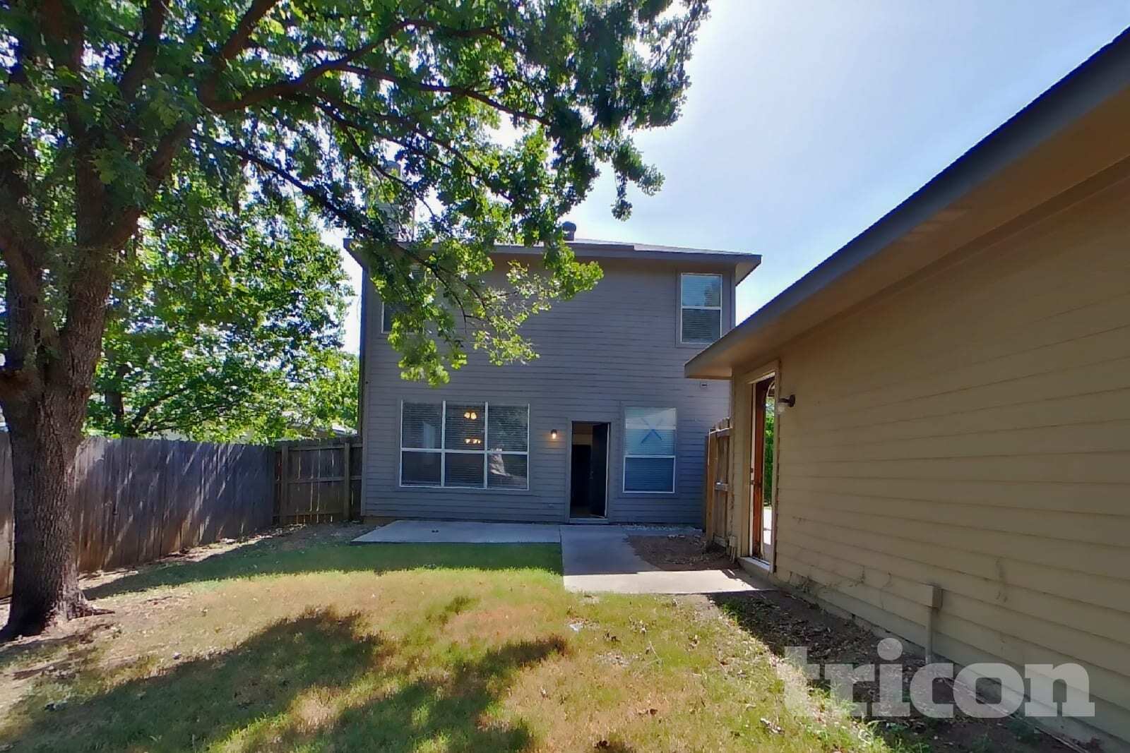 Building Photo - 813 Indigo Terrace