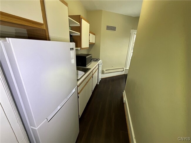 Building Photo - 127 Winslow St