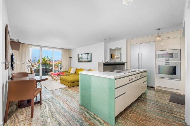 Building Photo - 90 Alton Rd