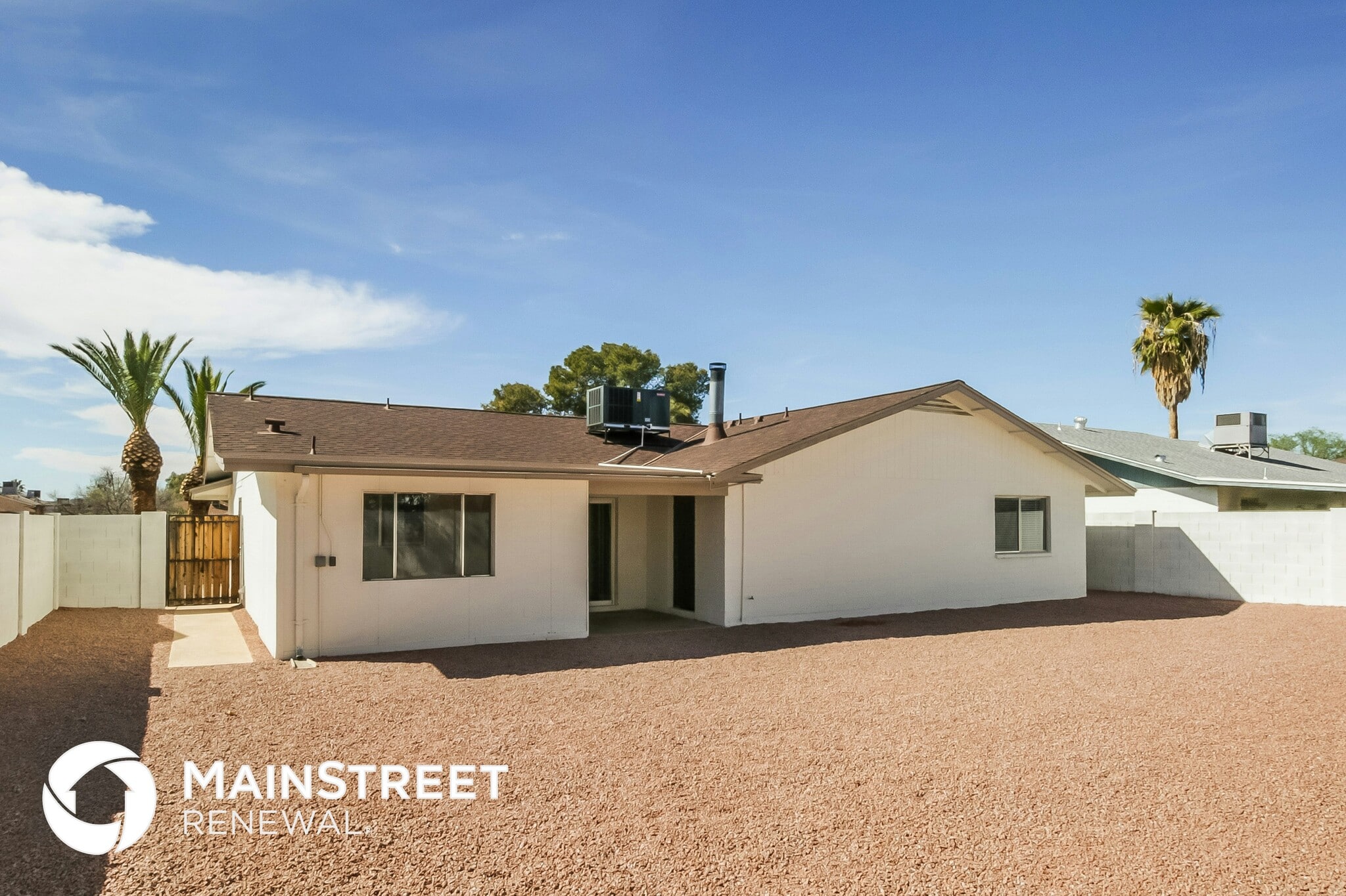 Building Photo - 1509 S Cochise