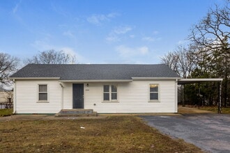 Building Photo - 209 Stones River Rd