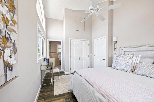 Building Photo - 26 Walcott Ave