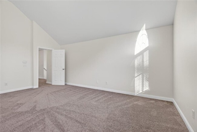 Building Photo - 6120 Hemperly Rd