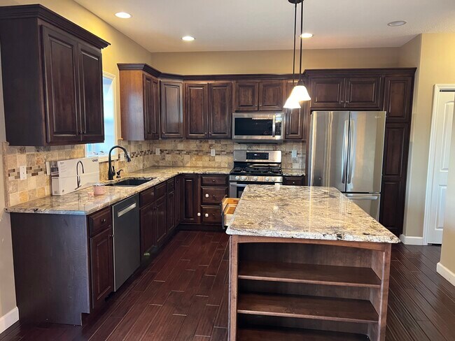 Building Photo - 6727 N White Fir Dr