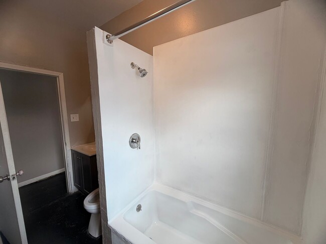 Building Photo - 2500 W Fond du Lac Ave