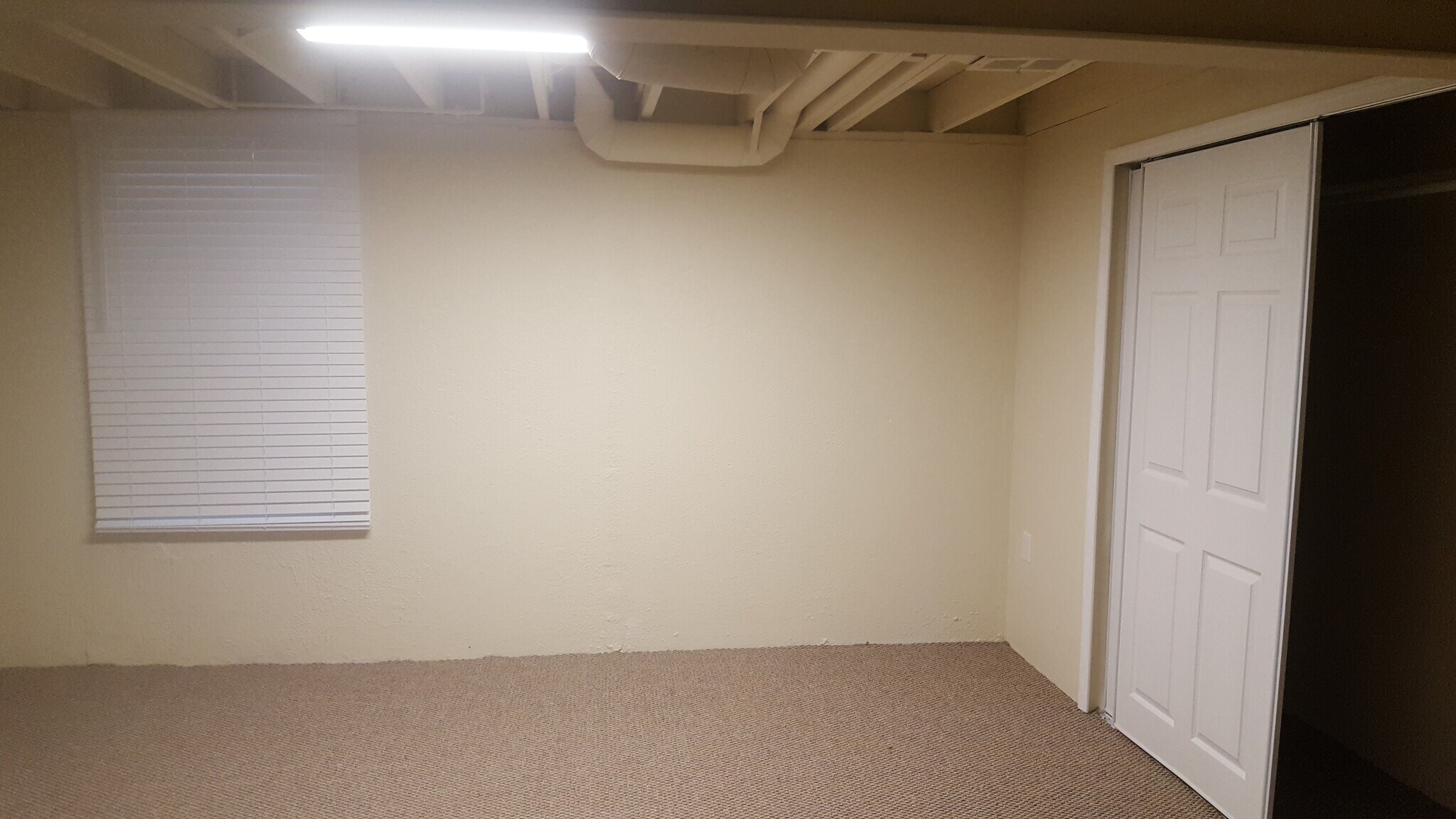 Building Photo - 1594 Brentwood Dr