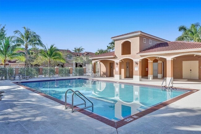 Building Photo - 8518 SW 214th Ln