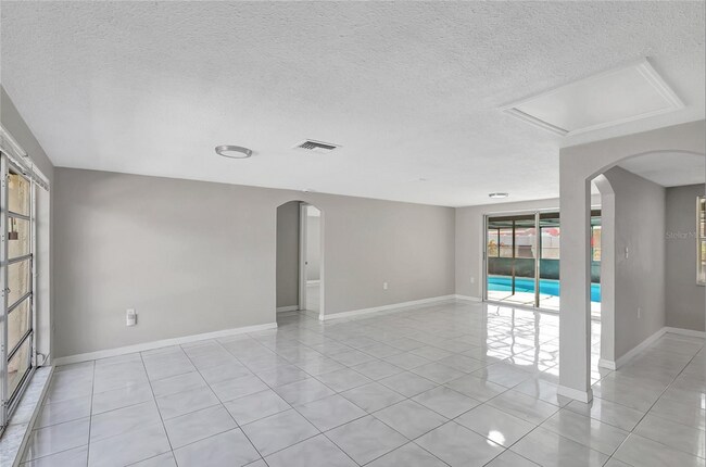Building Photo - 4 Bedroom in Port Richey - WITH POOL