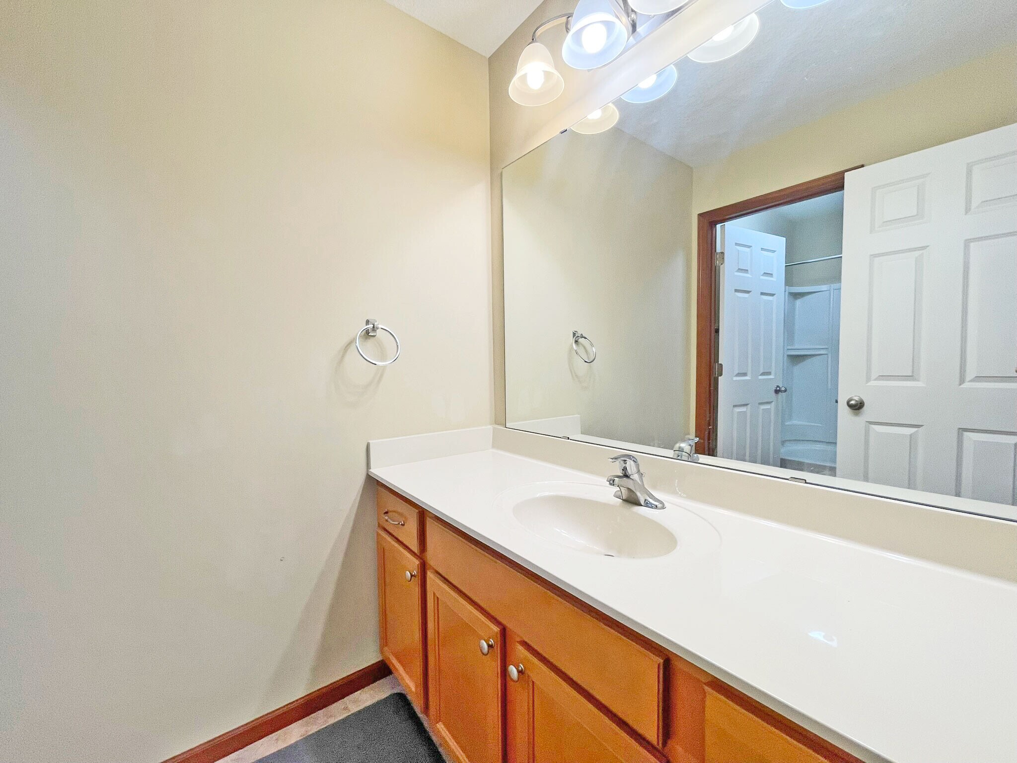 Building Photo - 9500 Declaration Dr