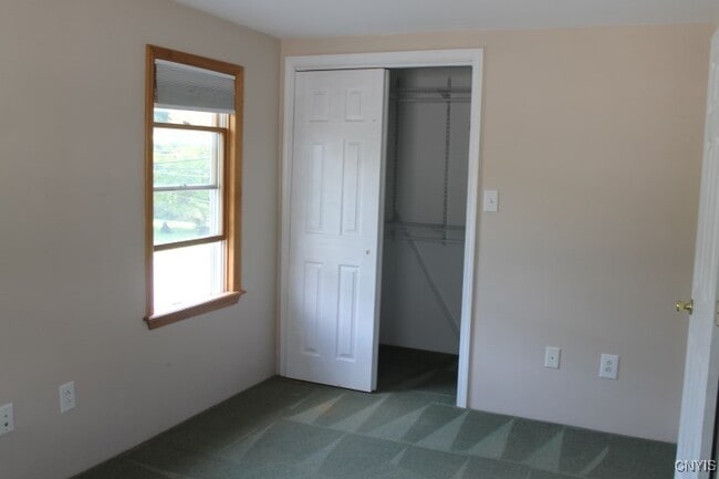Building Photo - 375 Pawling St