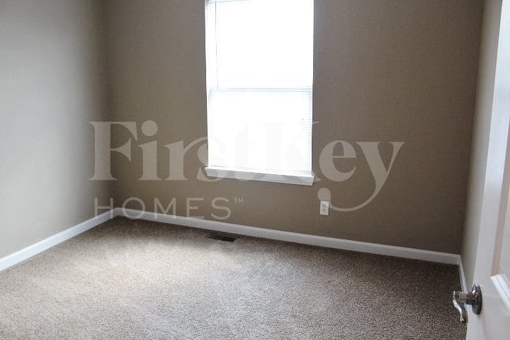 Building Photo - 107 Azalea Dr
