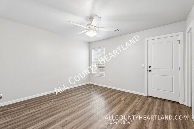 Building Photo - 12010 Rush St