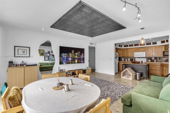 Building Photo - 1408 Brickell Bay Dr