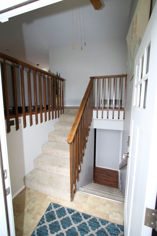 Building Photo - 3 Bedroom Home in Eagle River w/ Fenced Backyard!