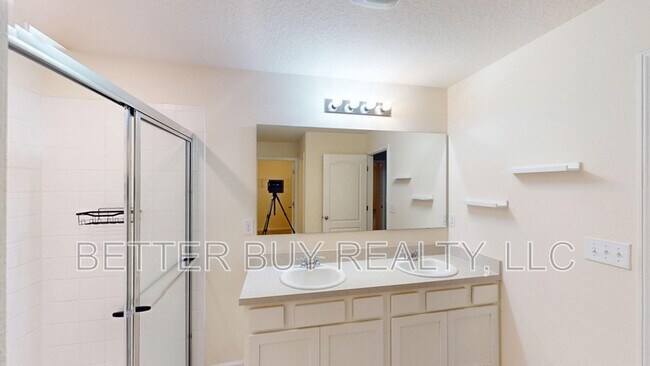 Building Photo - 107 Rivertown Rd