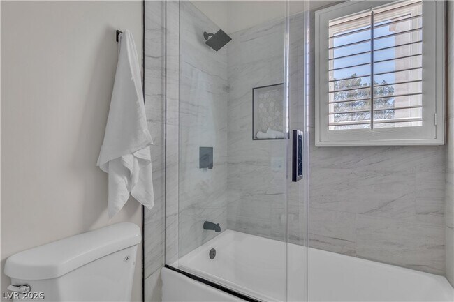 Building Photo - 8848 Rainbow Ridge Dr