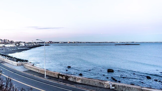 Building Photo - 188 Endicott Ave