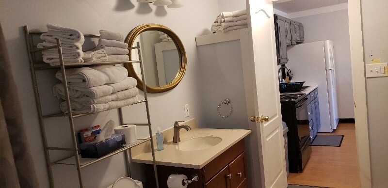 Building Photo - 162 Lancaster Rd