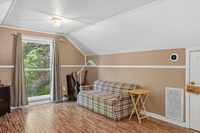 Building Photo - 1012 Buckley Dr