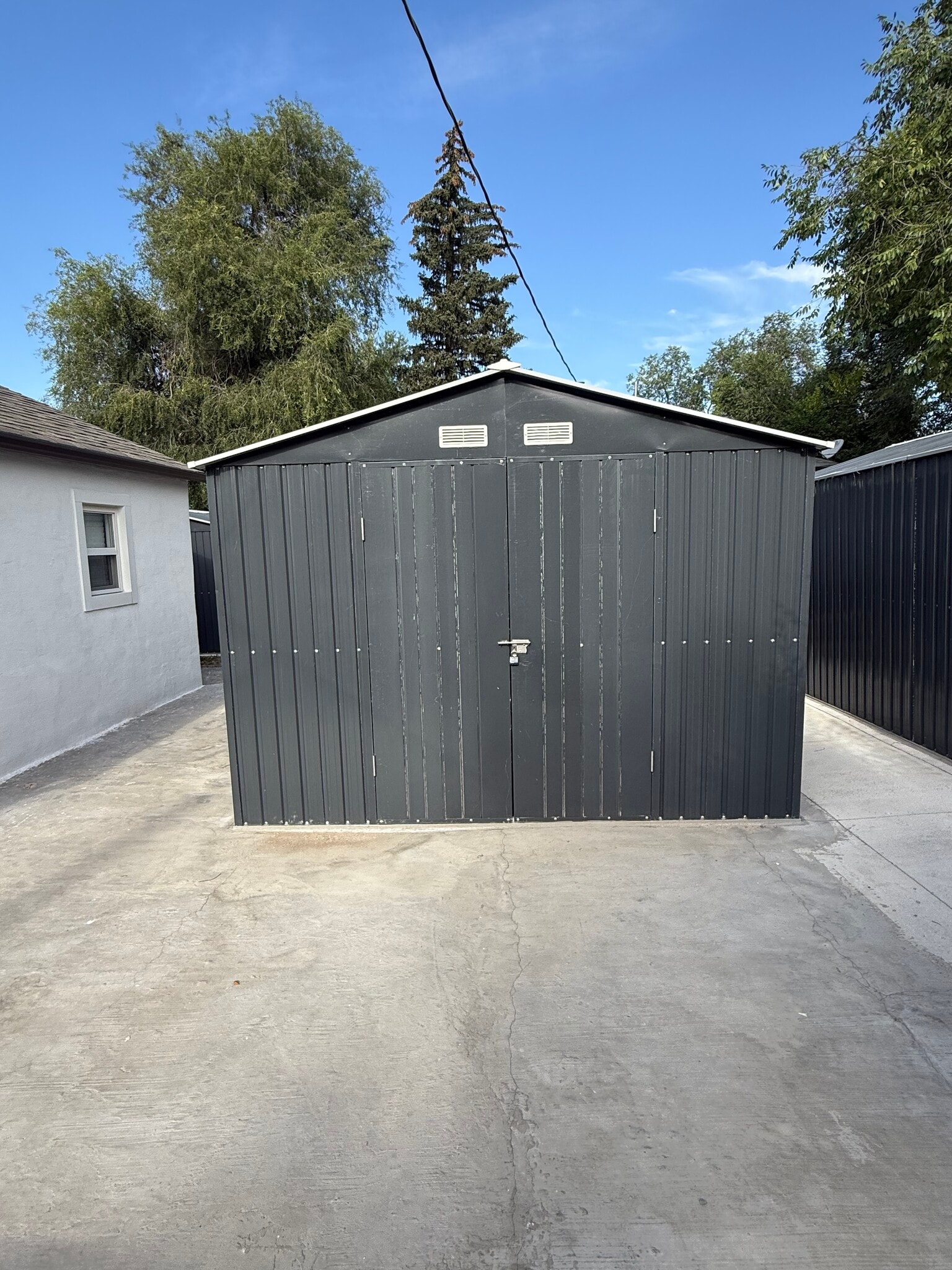 Storage - 1015 Iowa Ave