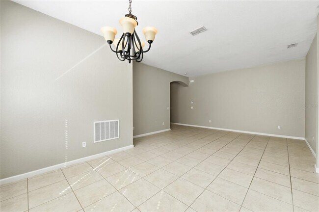 Building Photo - 6920 Helmsley Cir