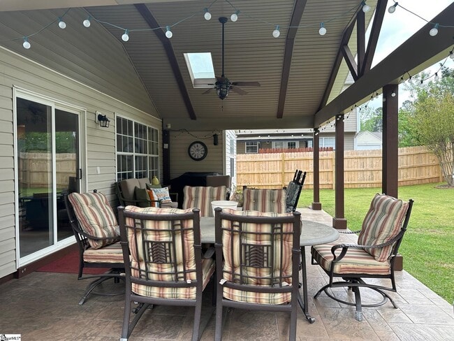 Building Photo - 103 Reedy River Way