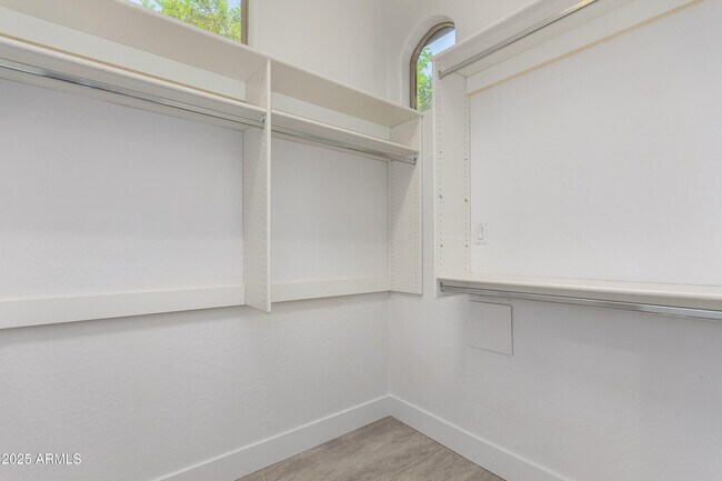 Building Photo - 4711 E Buckboard Ct