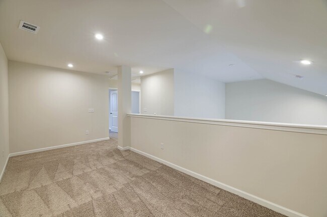 Building Photo - 546 Becks Pl