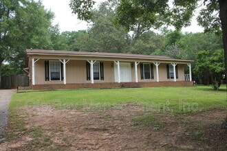 Building Photo - 2010 Sky Vista Dr W