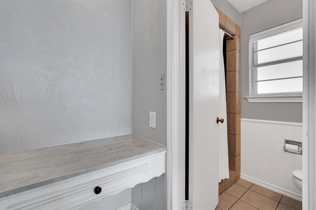 Building Photo - 202 Vanderbilt Ln