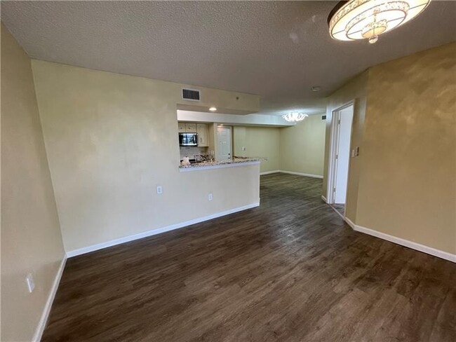 Building Photo - 1200 Scotia Dr
