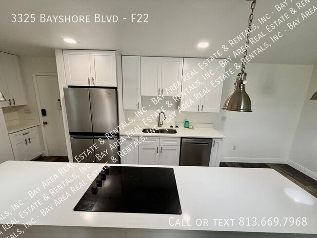 Building Photo - 3325 Bayshore Blvd