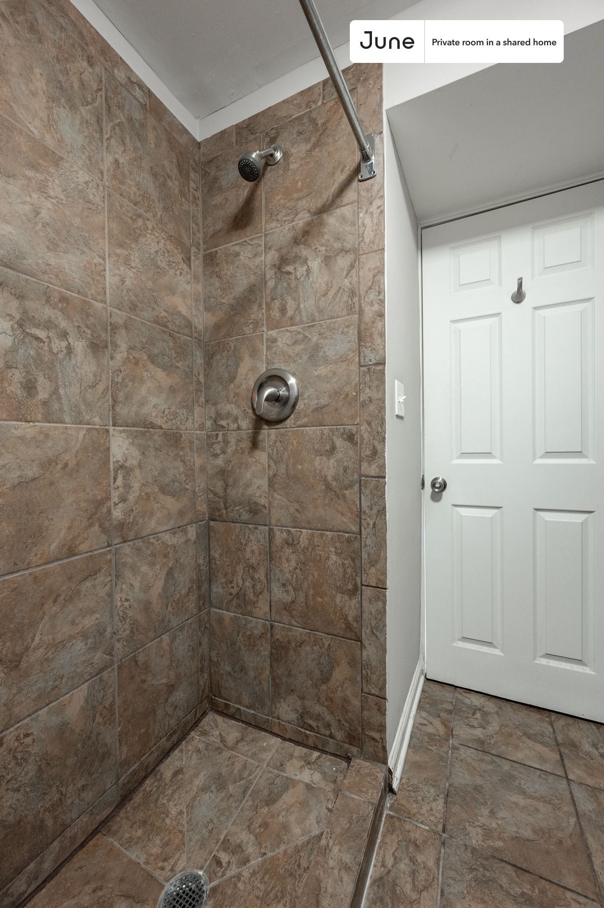 Building Photo - Room in Shared 3 bed/2 bath home