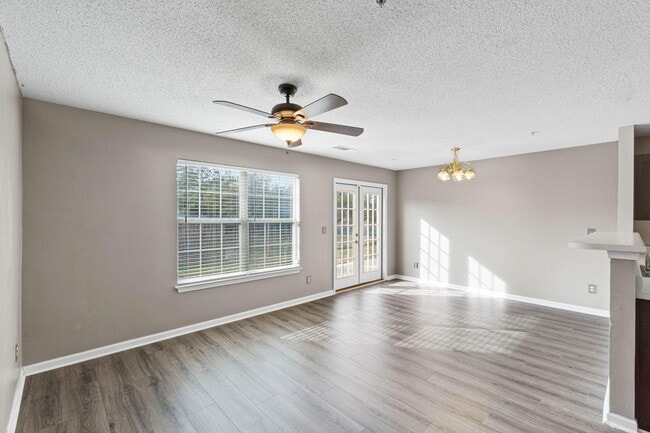 Building Photo - 266 Swaying Pine Ct