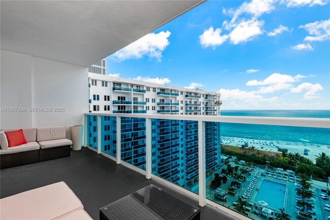 Building Photo - 2301 Collins Ave