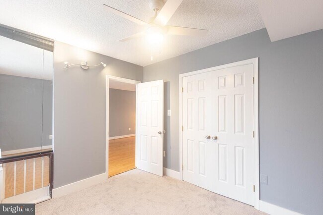 Building Photo - 3701 S George Mason Dr