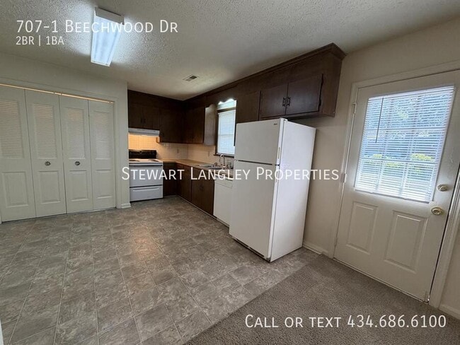 Building Photo - 707-1 Beechwood Dr-