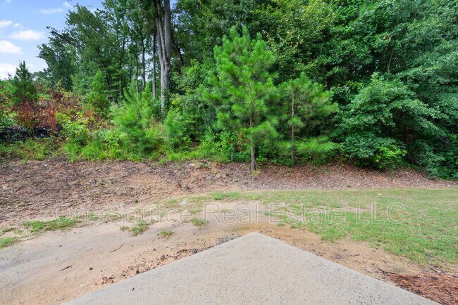 Building Photo - 77 Darby's Crossing Point