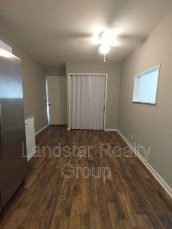 Building Photo - 9816 Titan Dr