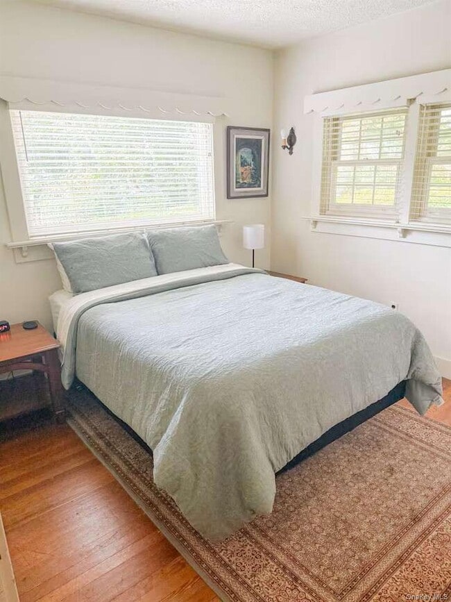 Building Photo - 49 Oakwood Rd