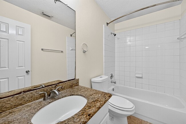 Building Photo - 19439 Hillside Springs Cir