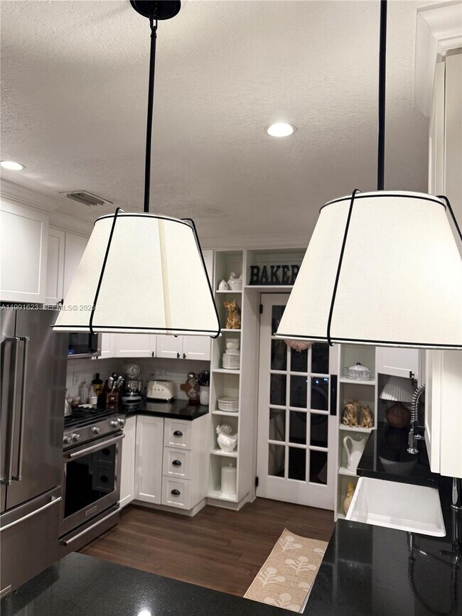 Building Photo - 8965 SW 125th Terrace