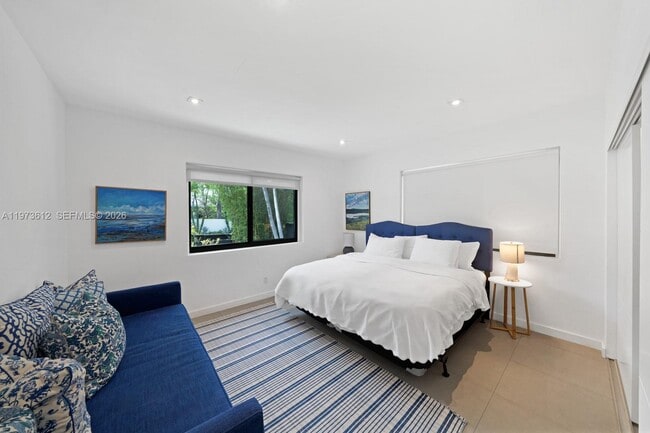 Building Photo - 114 5th Dilido Terrace