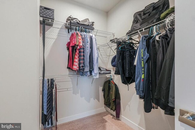 Building Photo - 3760 Charterhouse Alley