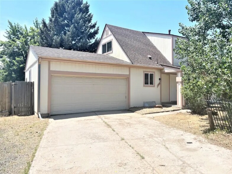 Building Photo - 14999 E Stanford Dr