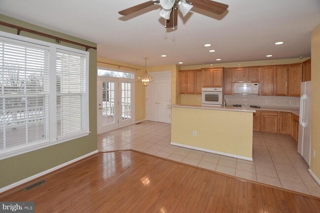 Building Photo - 43088 Shadow Terrace