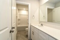 Building Photo - 825 Hallman Br Ln